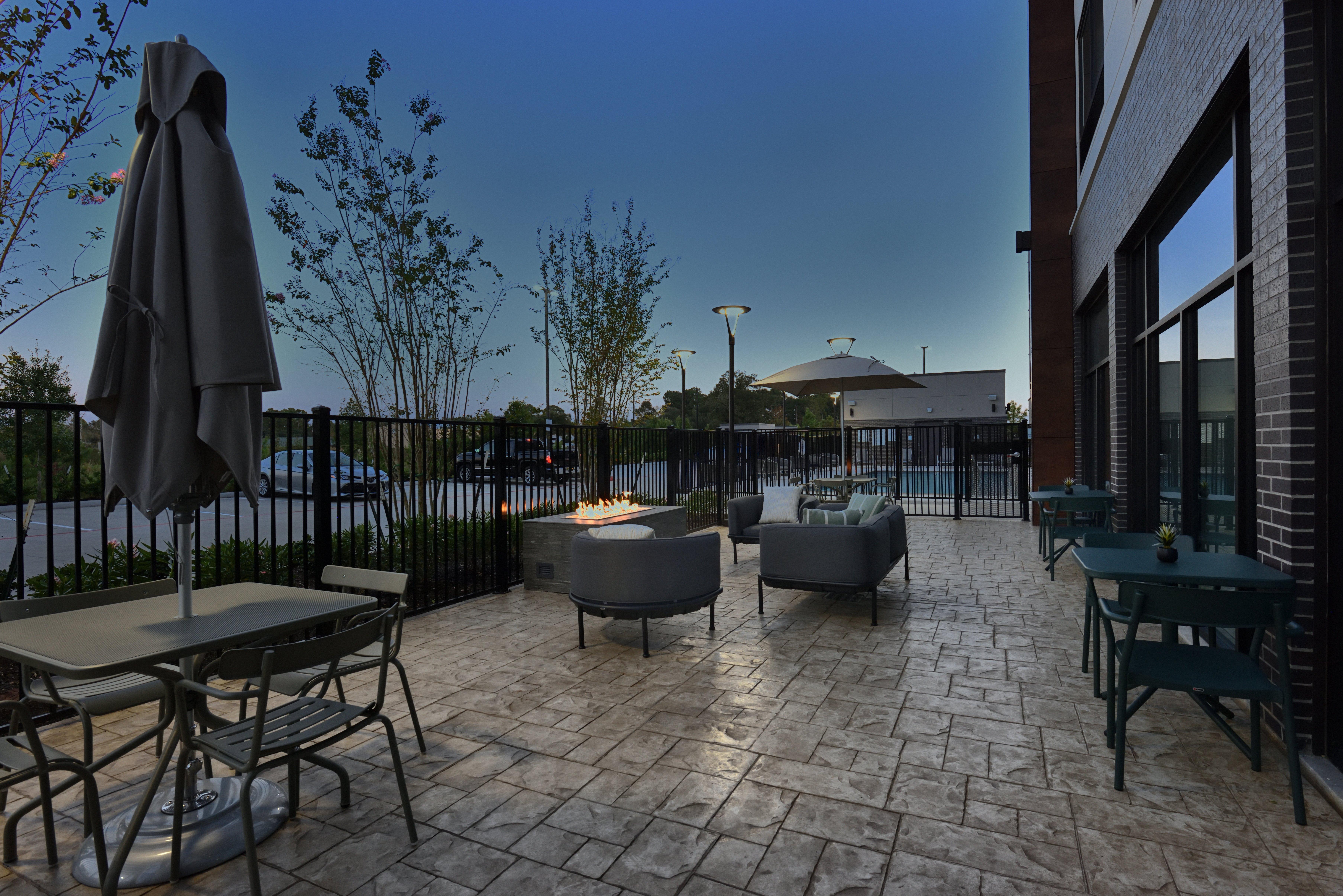 Holiday Inn Express & Suites Spring - Woodlands Area By Ihg Exterior foto